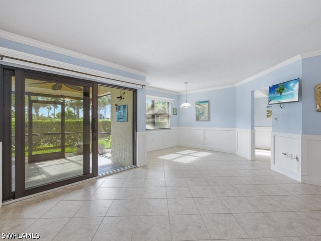 1512 Mainsail DR 5, Naples, FL 34114