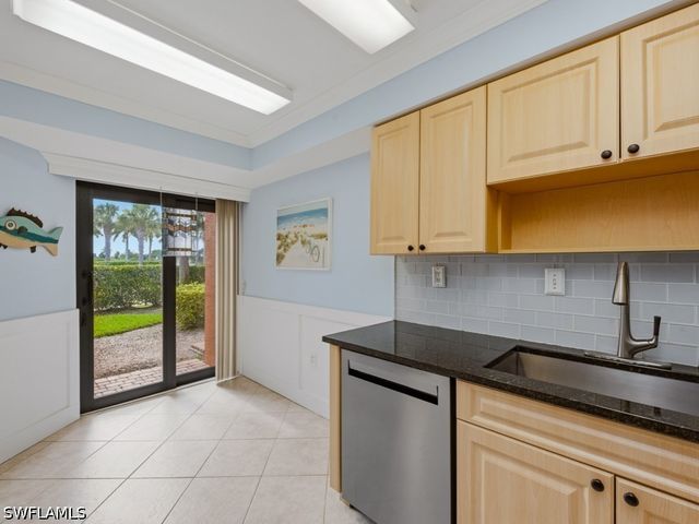 1512 Mainsail DR 5, Naples, FL 34114
