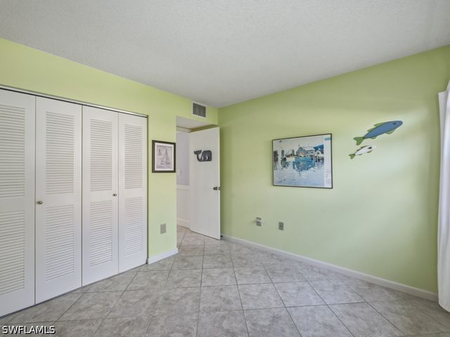 1512 Mainsail DR 5, Naples, FL 34114