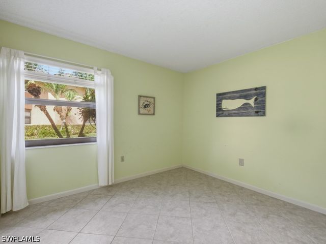1512 Mainsail DR 5, Naples, FL 34114