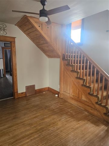 520 Mill Street, Toronto, IA 52777