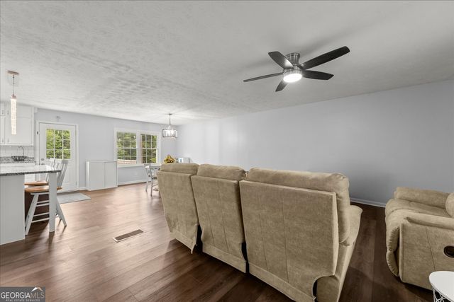 177 Norton Circle, Carrollton, GA 30117