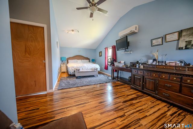 869 Washington Ave Extension, Waterbury, CT 06708