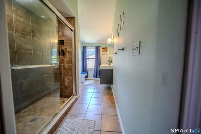 869 Washington Ave Extension, Waterbury, CT 06708