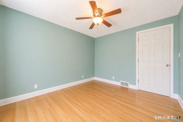 869 Washington Ave Extension, Waterbury, CT 06708