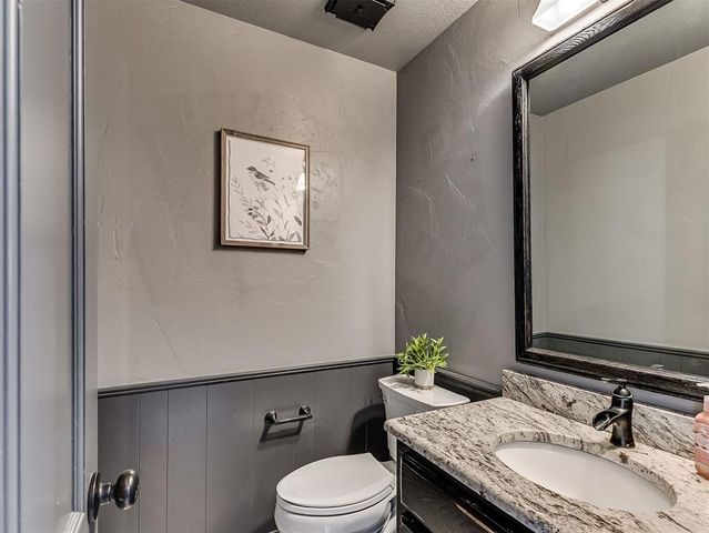 2208 Amber Road, Oklahoma City, OK 73170