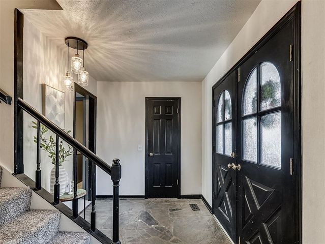 2208 Amber Road, Oklahoma City, OK 73170