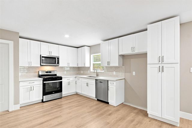 2803 S Houston Drive, La Marque, TX 77568
