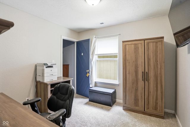 4027 Fairoaks Court, Franklin, IN 46131