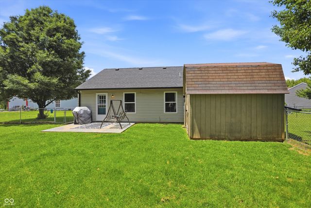 4027 Fairoaks Court, Franklin, IN 46131