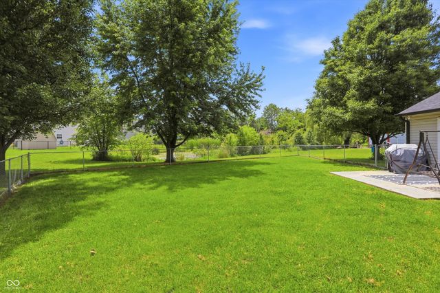 4027 Fairoaks Court, Franklin, IN 46131