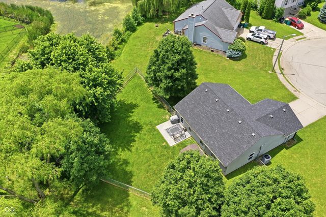 4027 Fairoaks Court, Franklin, IN 46131