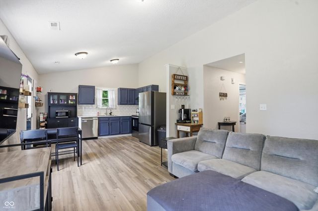 4027 Fairoaks Court, Franklin, IN 46131