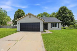 4027 Fairoaks Court, Franklin, IN 46131