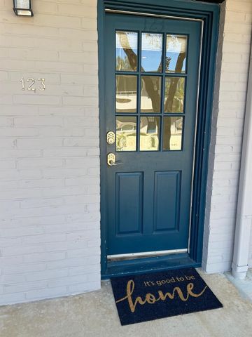 1210 Windsor RD 123, Austin, TX 78703