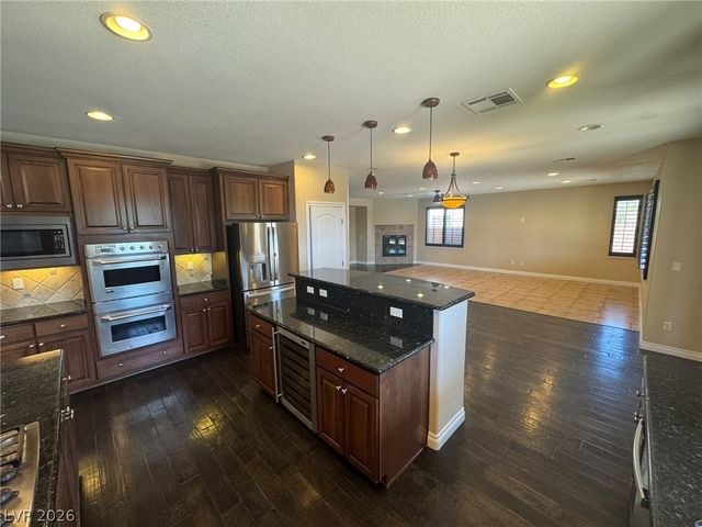 10088 Keifer Valley Street, Las Vegas, NV 89178