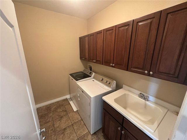 10088 Keifer Valley Street, Las Vegas, NV 89178