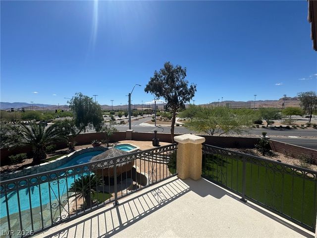 10088 Keifer Valley Street, Las Vegas, NV 89178