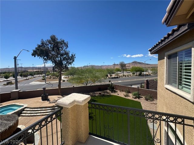 10088 Keifer Valley Street, Las Vegas, NV 89178