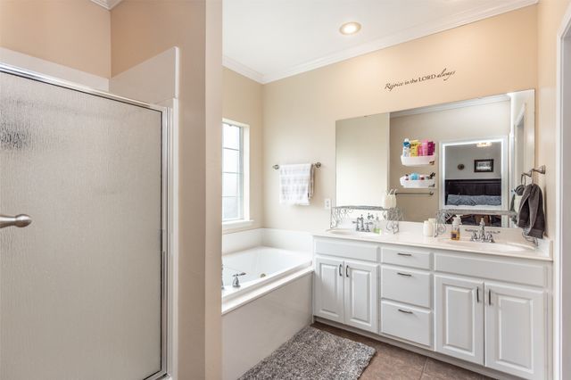 105 W 6th Street, Lindsay, TX 76250