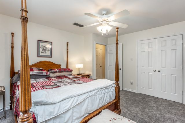 105 W 6th Street, Lindsay, TX 76250