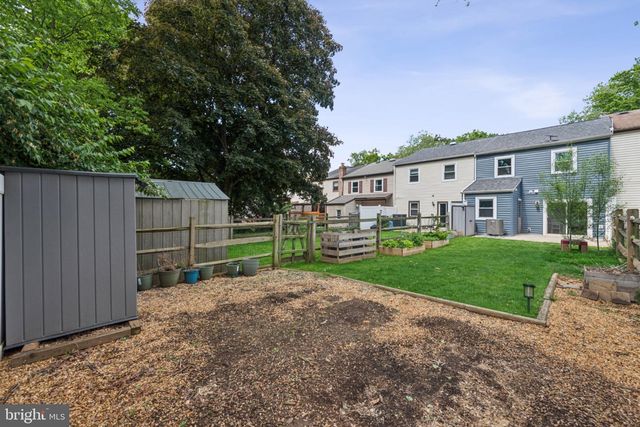 2140 ASH LN, Lafayette Hill, PA 19444
