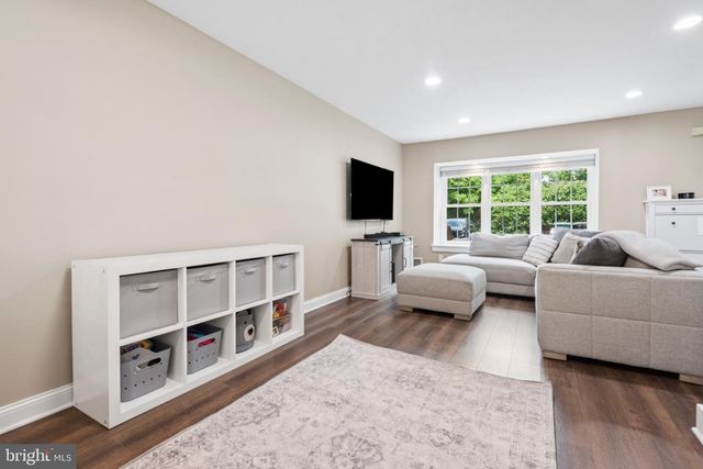 2140 ASH LN, Lafayette Hill, PA 19444