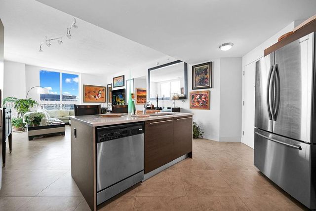 1900 N Bayshore Dr 5103, Miami, FL 33132