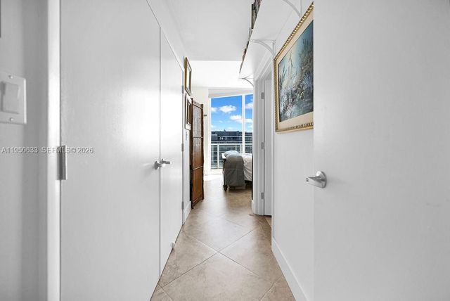 1900 N Bayshore Dr 5103, Miami, FL 33132