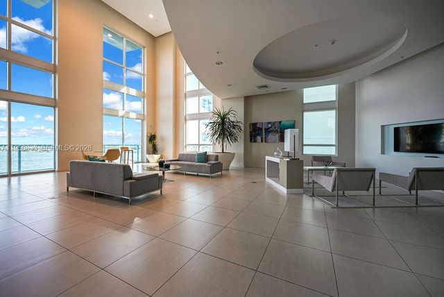 1900 N Bayshore Dr 5103, Miami, FL 33132