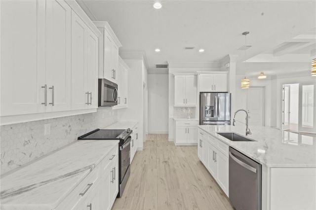 2483 HERRON TERRACE, Port Charlotte, FL 33981