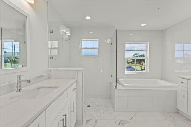 2483 HERRON TERRACE, Port Charlotte, FL 33981