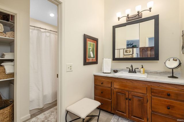 51151 Huntington Lane, Granger, IN 46530