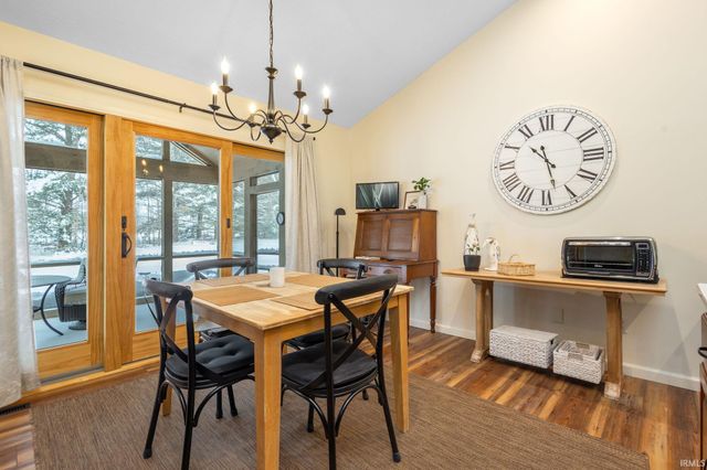 51151 Huntington Lane, Granger, IN 46530