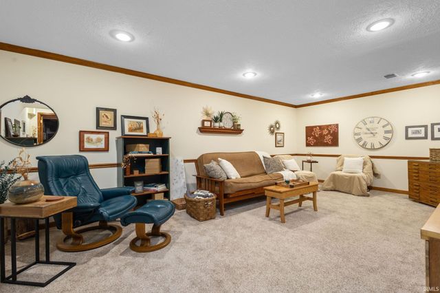 51151 Huntington Lane, Granger, IN 46530