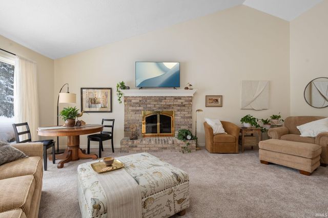 51151 Huntington Lane, Granger, IN 46530