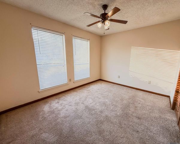 5321 Sleepy Hollow Dr, Baton Rouge, LA 70817