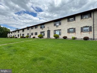502 WASHINGTON ST #6B, Shoemakersville, PA 19555