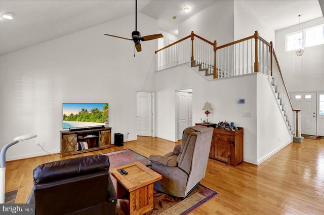 645 MARTIN DR, Avondale, PA 19311