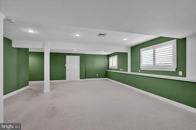 645 MARTIN DR, Avondale, PA 19311