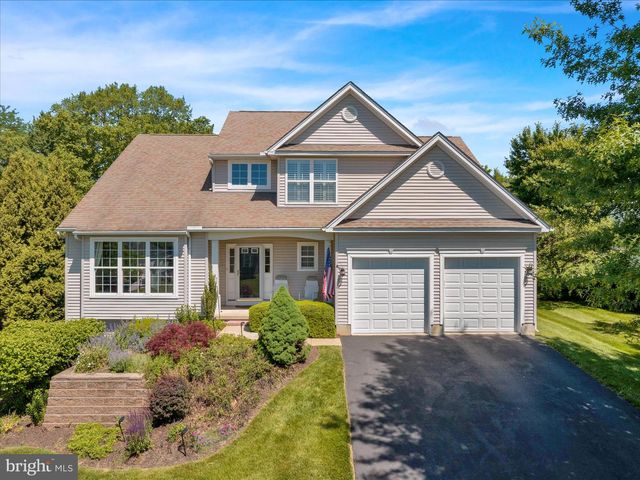 645 MARTIN DR, Avondale, PA 19311