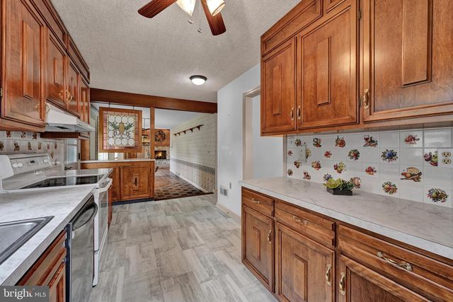 156 CONESTOGA BLVD, Lancaster, PA 17602