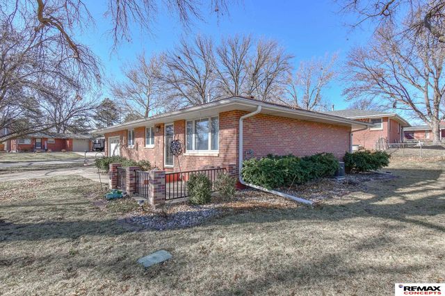 841 Aspen Lane, Lincoln, NE 68510