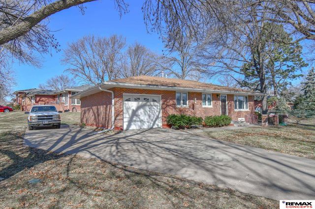 841 Aspen Lane, Lincoln, NE 68510