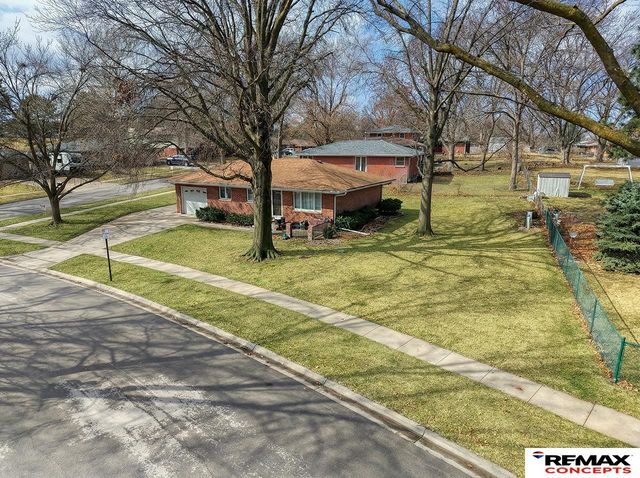 841 Aspen Lane, Lincoln, NE 68510