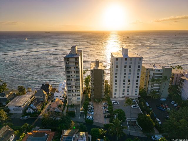 3015 Kalakaua Avenue 201, Honolulu, HI 96815