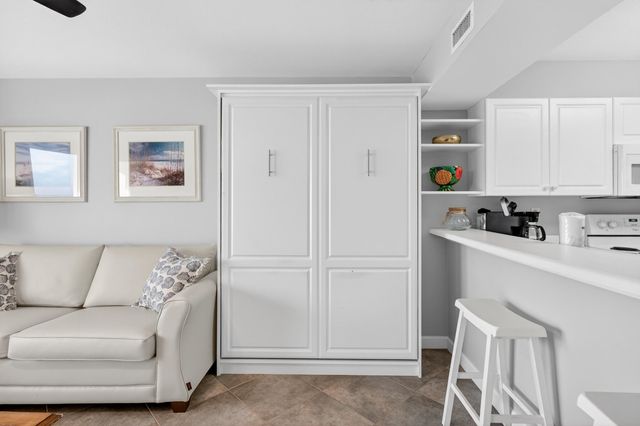 866 Santa Rosa Boulevard 317, Fort Walton Beach, FL 32548