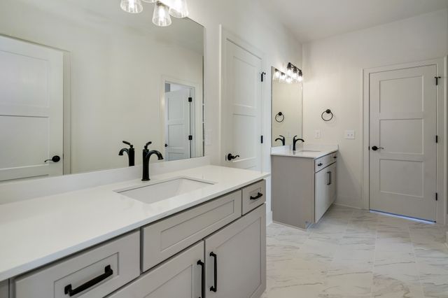 2004 Landry Pl, Franklin, TN 37064