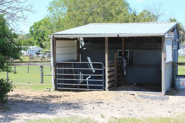 19231 NW HIGHWAY 335, Williston, FL 32696