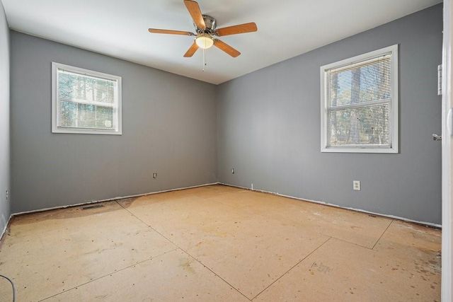 4646 W Lakeshore Drive, Acworth, GA 30101